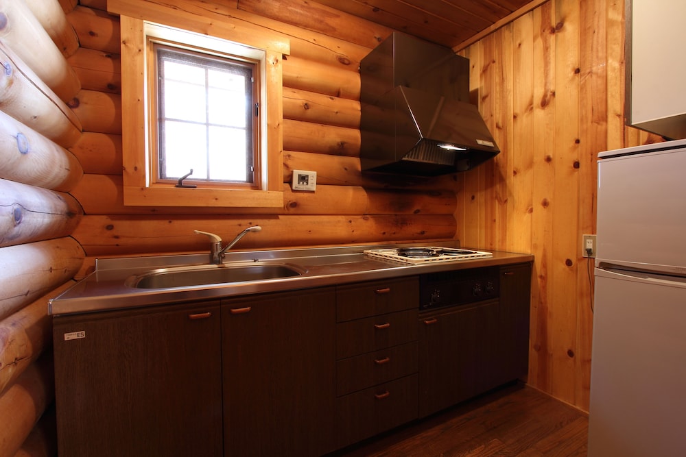 プライベートコテージ ログタイプ 専用簡易キッチン1 | ホリデイビラ ホテル & リゾート軽井沢