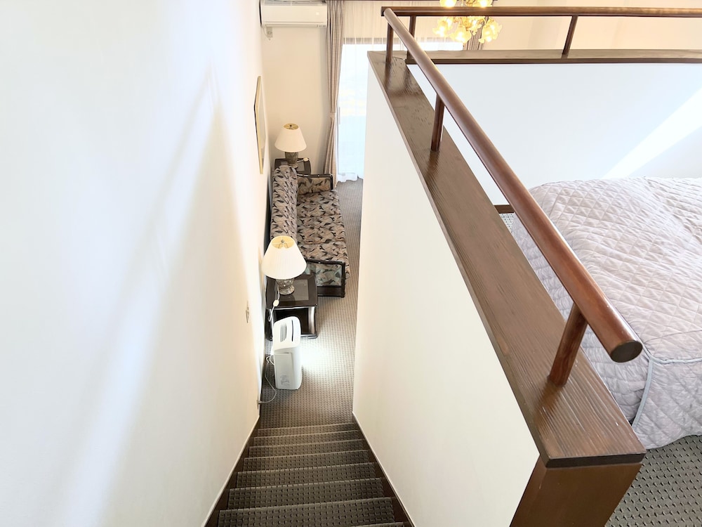 ロイヤル スイート 客室2 | ホリデイビラ ホテル & リゾート軽井沢