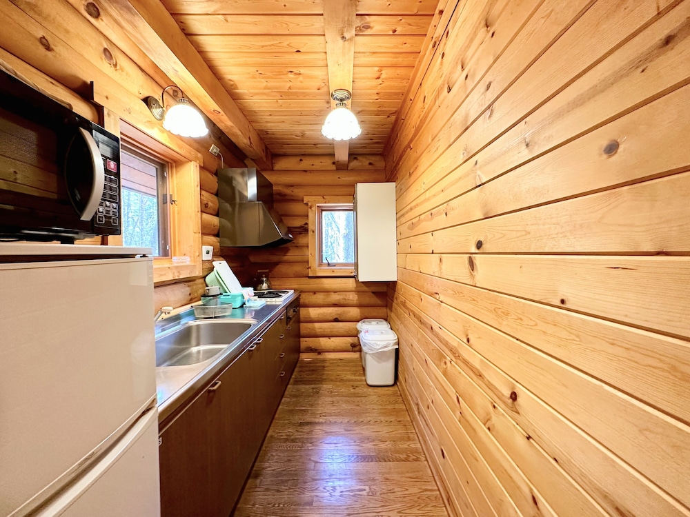 プライベートコテージ ログタイプ 専用キッチン1 | ホリデイビラ ホテル & リゾート軽井沢