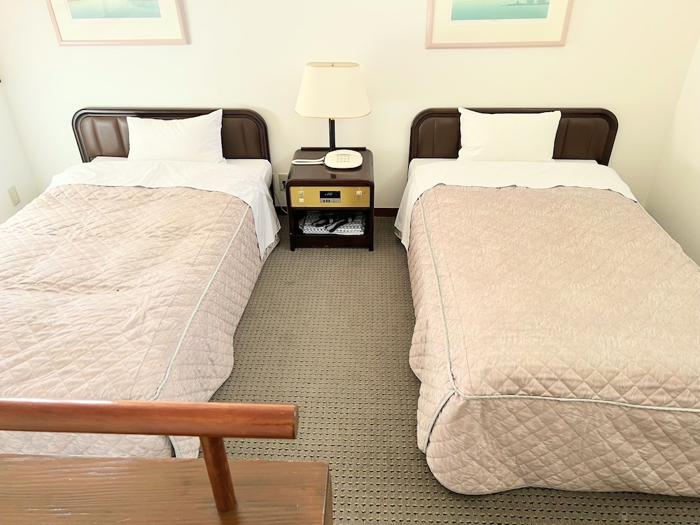 ロイヤル スイート 客室1 | ホリデイビラ ホテル & リゾート軽井沢