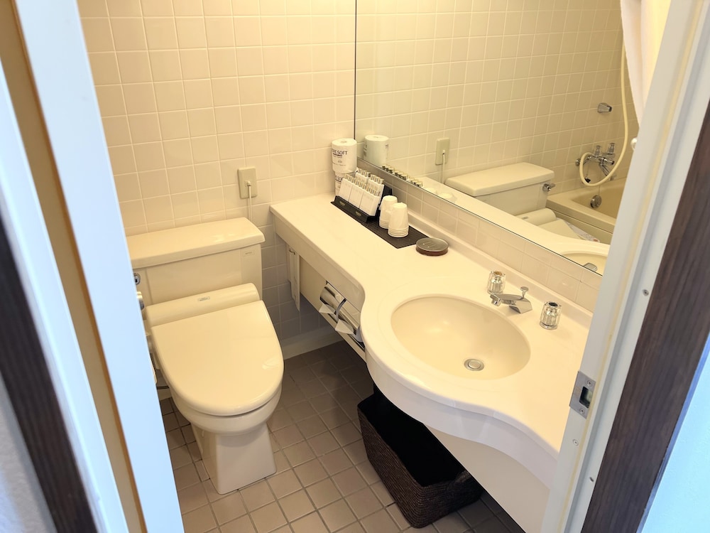 フォースルーム 禁煙 バスルーム1 | ホリデイビラ ホテル & リゾート軽井沢