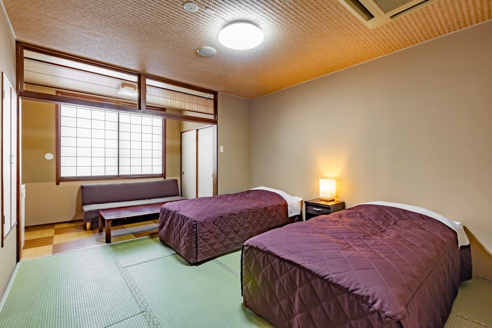 【禁煙】 東館 和ツイン 客室2 | 亀の井ホテル 田沢湖