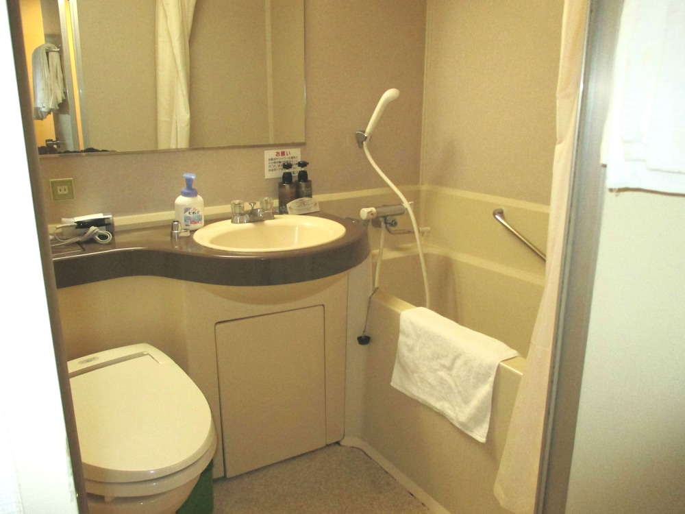 ツインルーム 喫煙可 バスルーム0 | 室蘭プリンスホテル