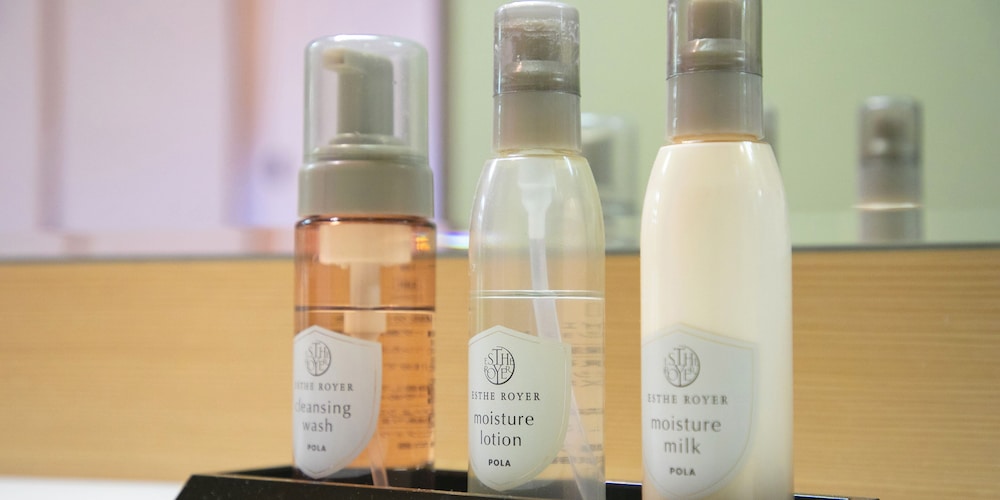 [山側 - 和室] 8-10畳 客室1 | 岩国国際観光ホテル