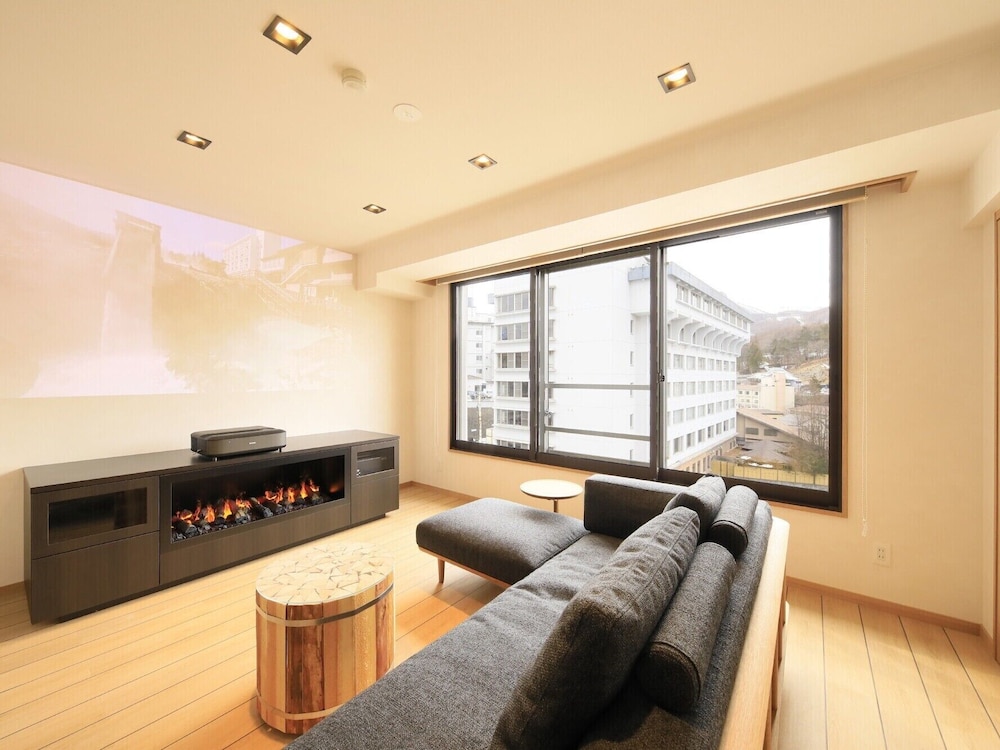 山側エグゼクティブルーム　禁煙　浴室シャワーのみ 客室3 | ホテル一井