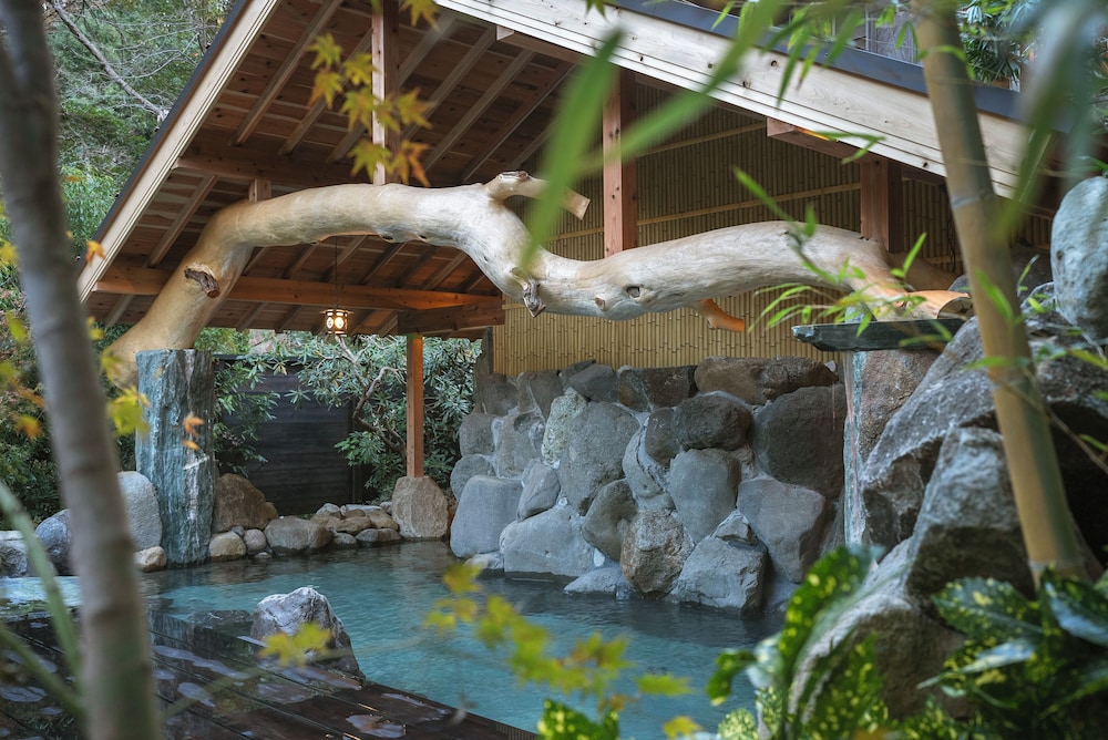 石楠花 露天風呂付(一棟貸) バスルーム0 | おちあいろう