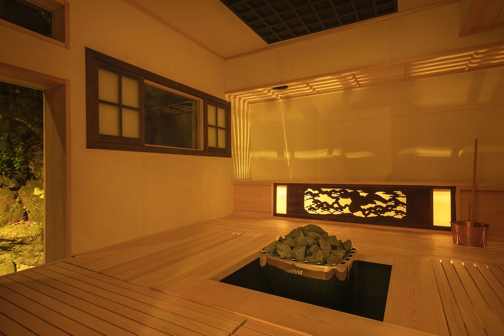 石楠花 露天風呂付(一棟貸) バスルーム5 | おちあいろう