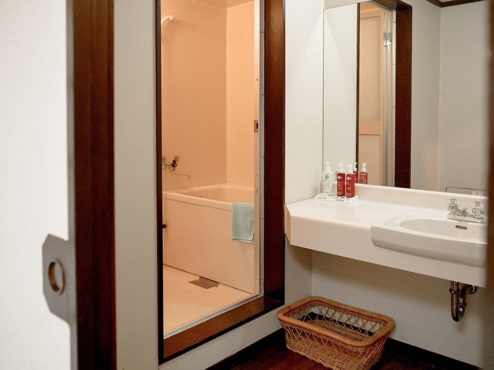 部屋タイプ指定なし 川側 バスルーム0 | 一心舘