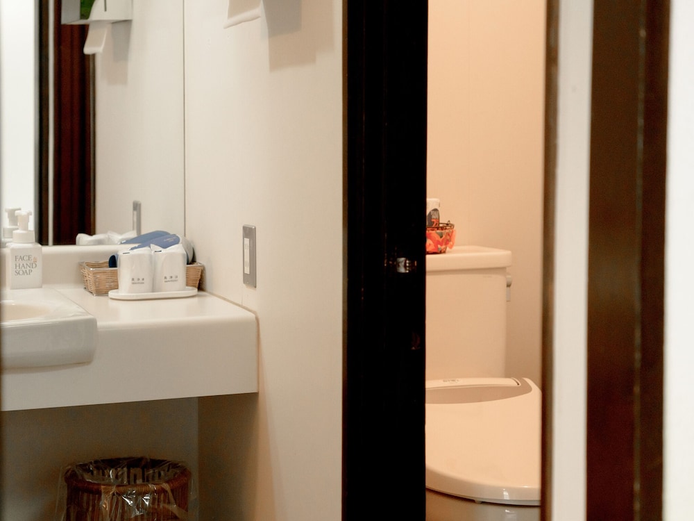 部屋タイプ指定なし 川側 バスルーム1 | 一心舘