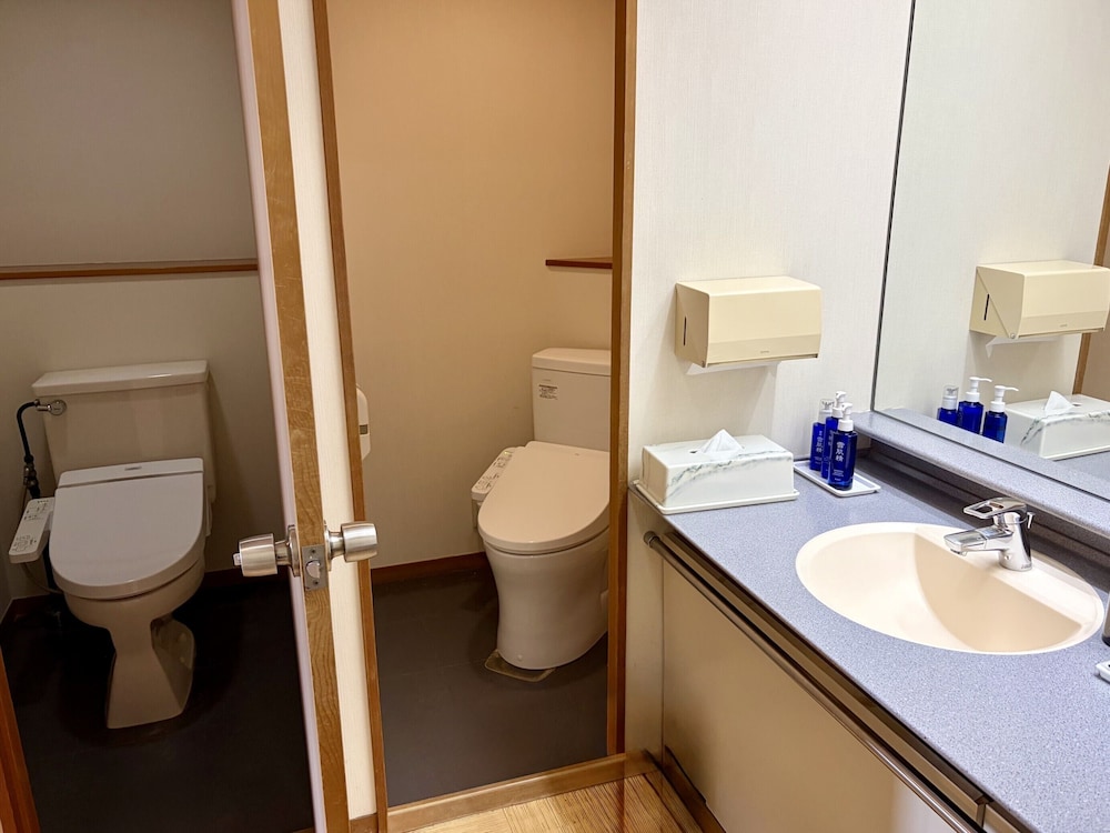 リピーター率No.1! 数奇屋造り 新客殿 一般客室 (禁煙) バスルーム0 | 草津温泉 ホテル櫻井