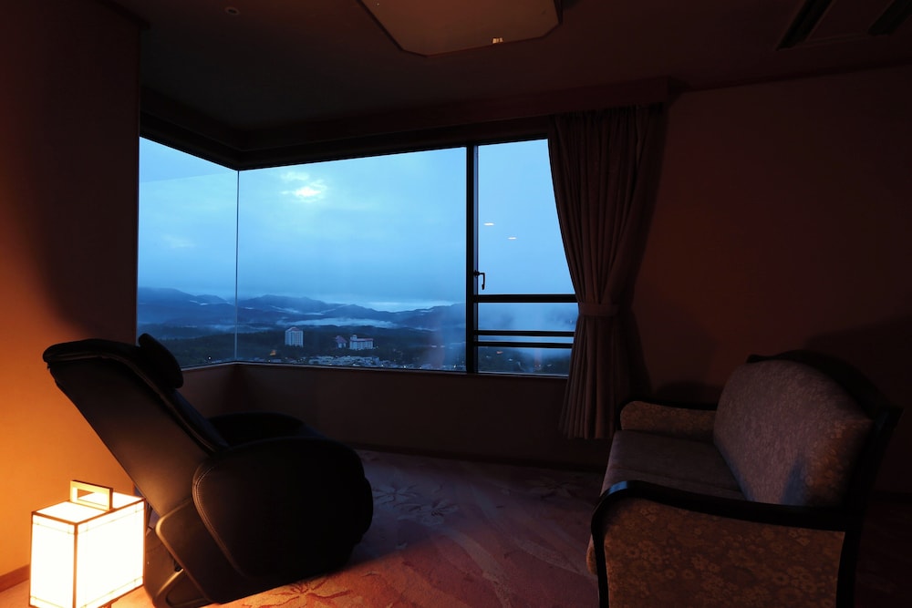 新客殿 茶室庭園付貴賓室 瑞翔 (18+8帖+ツインベッド) 禁煙 部屋からの景観0 | 草津温泉 ホテル櫻井