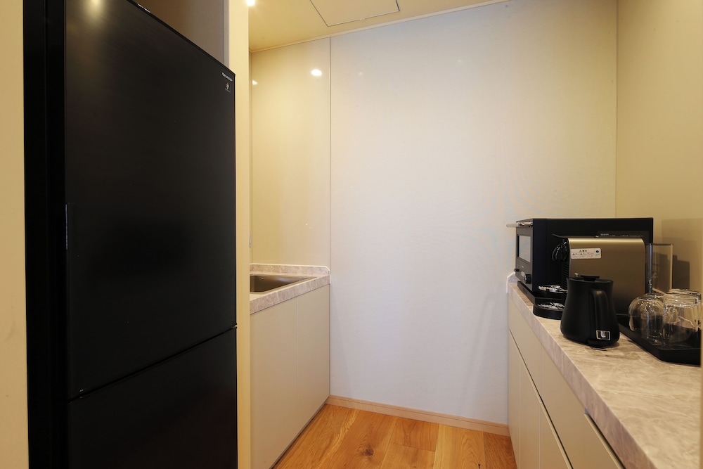 【最上階16階/絶景ビューバス付】SAKURA or ASAMA Suite 専用キッチン0 | 草津温泉 ホテル櫻井