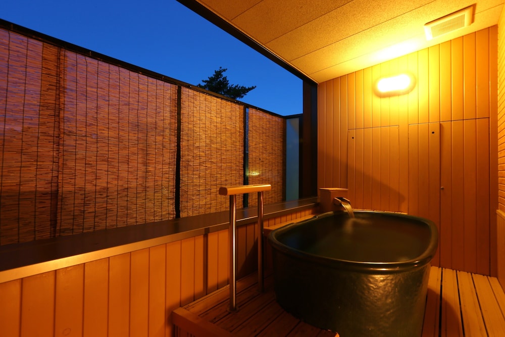 露天風呂付客室 (禁煙) バスルーム0 | 草津温泉 ホテル櫻井