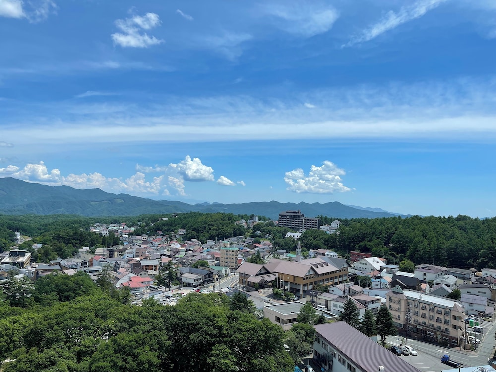 草津一望の高層階&数奇屋造り 新客殿 特別室 (禁煙) 部屋からの景観1 | 草津温泉 ホテル櫻井