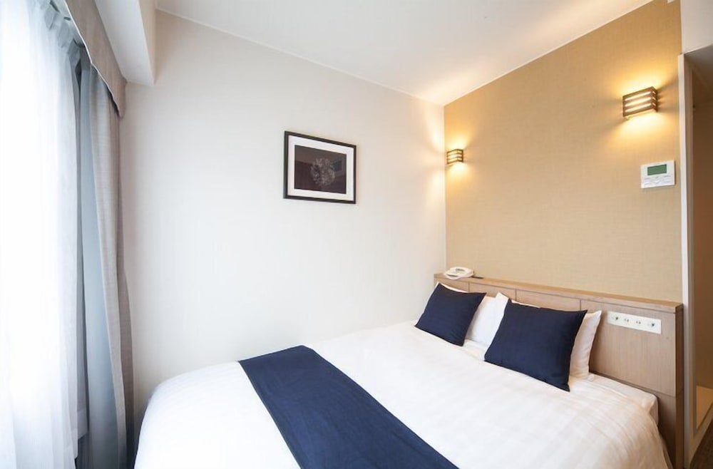 スーペリア ダブルルーム 禁煙 客室1 | ホテルセントパレス倉吉