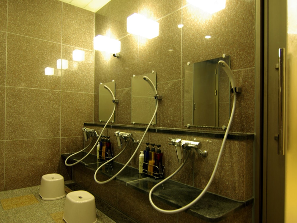 和室　共用バスルーム バスルーム0 | 紅葉館