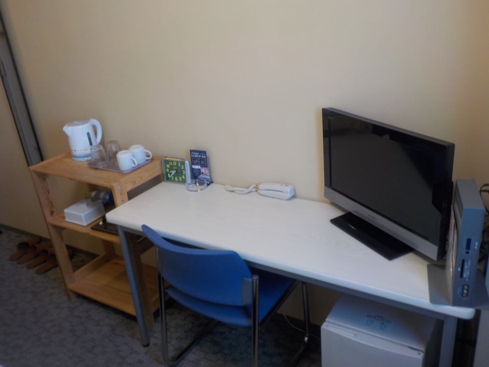 エコノミー ダブルルーム 喫煙可 客室の設備とサービス0 | ホテルクラウンヒルズ勝田