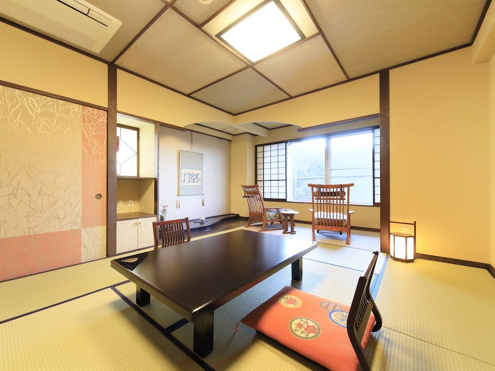 和室 マウンテンビュー 客室3 | 岸権旅館