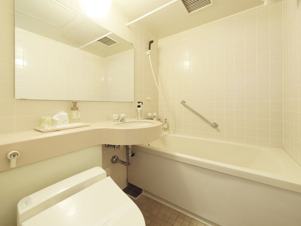 和室８帖 禁煙 バスルーム0 | 岸権旅館