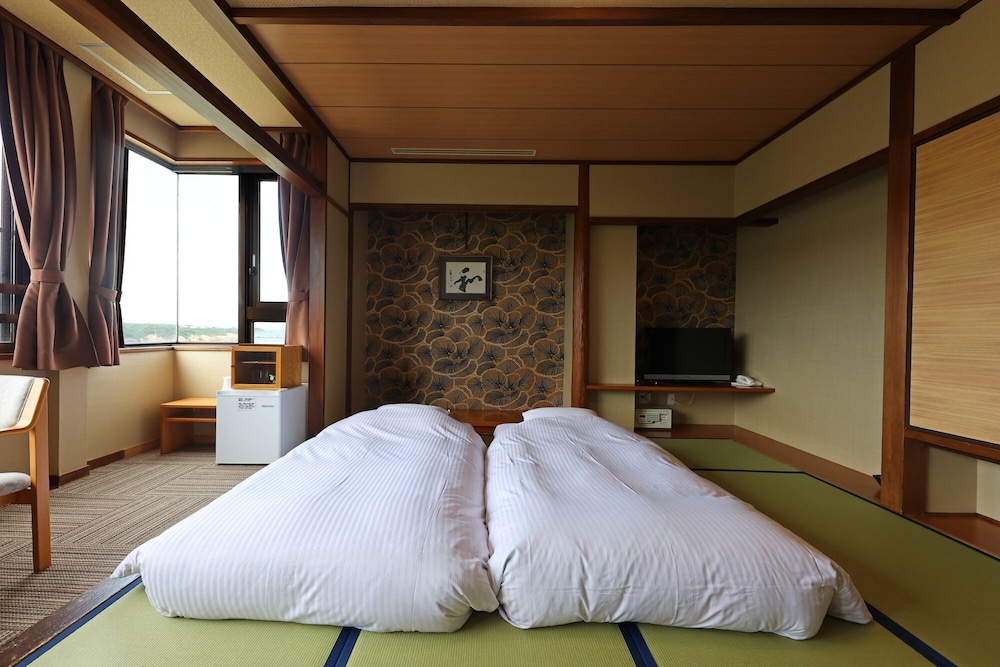 和室　2人部屋 客室1 | リゾートヒルズ豊浜 蒼空の風