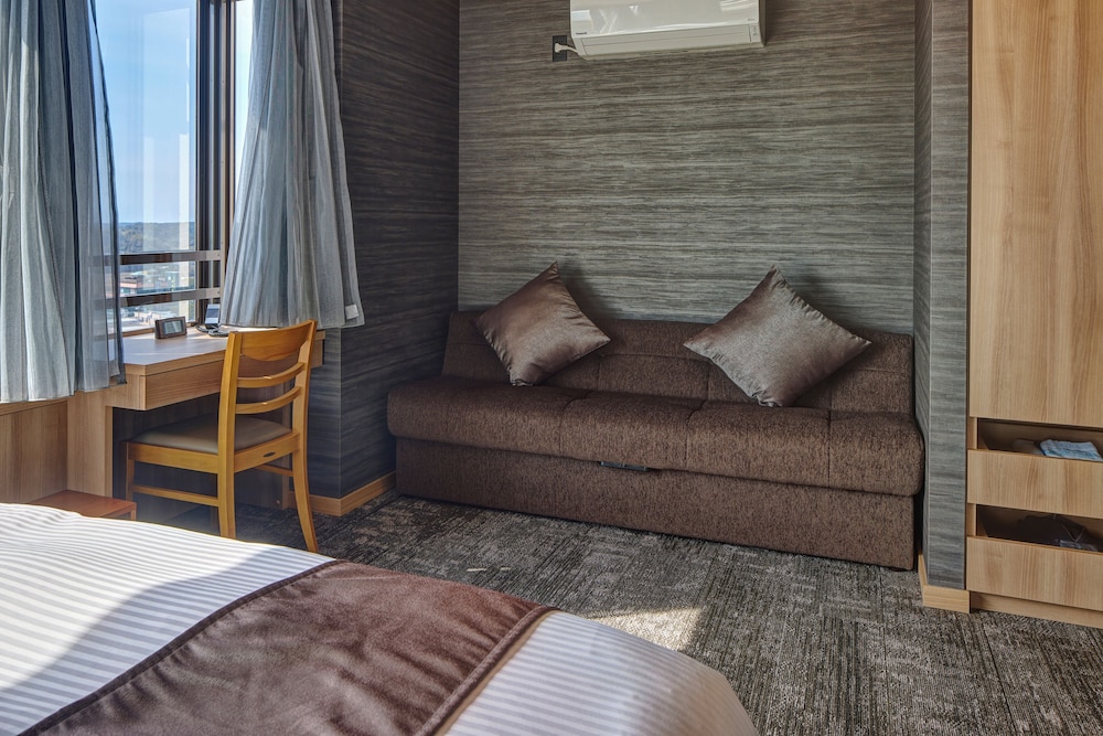 ラグジュアリー スイート サウナ オーシャンビュー 客室8 | リゾートヒルズ豊浜 蒼空の風