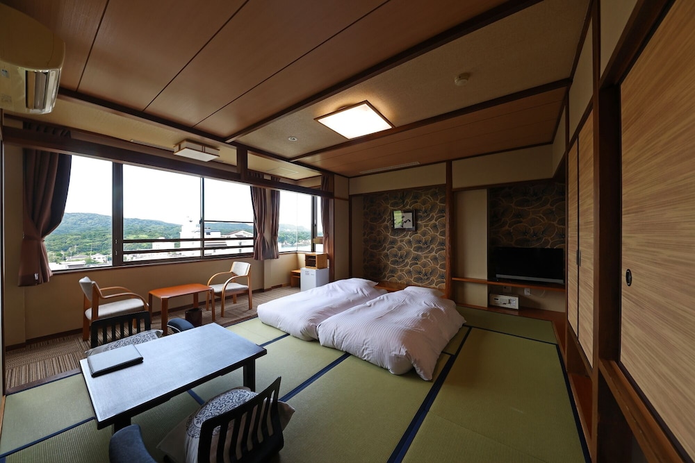 和室　2人部屋 | リゾートヒルズ豊浜 蒼空の風