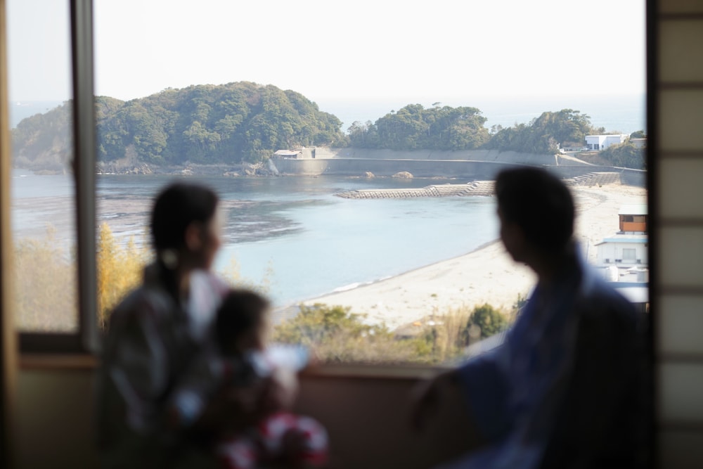 坪庭露天風呂付特別室 客室4 | リゾートヒルズ豊浜 蒼空の風