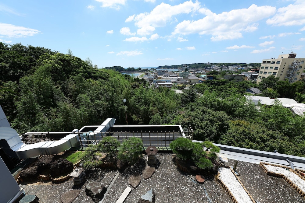 温泉露天つき和室10帖 客室5 | リゾートヒルズ豊浜 蒼空の風