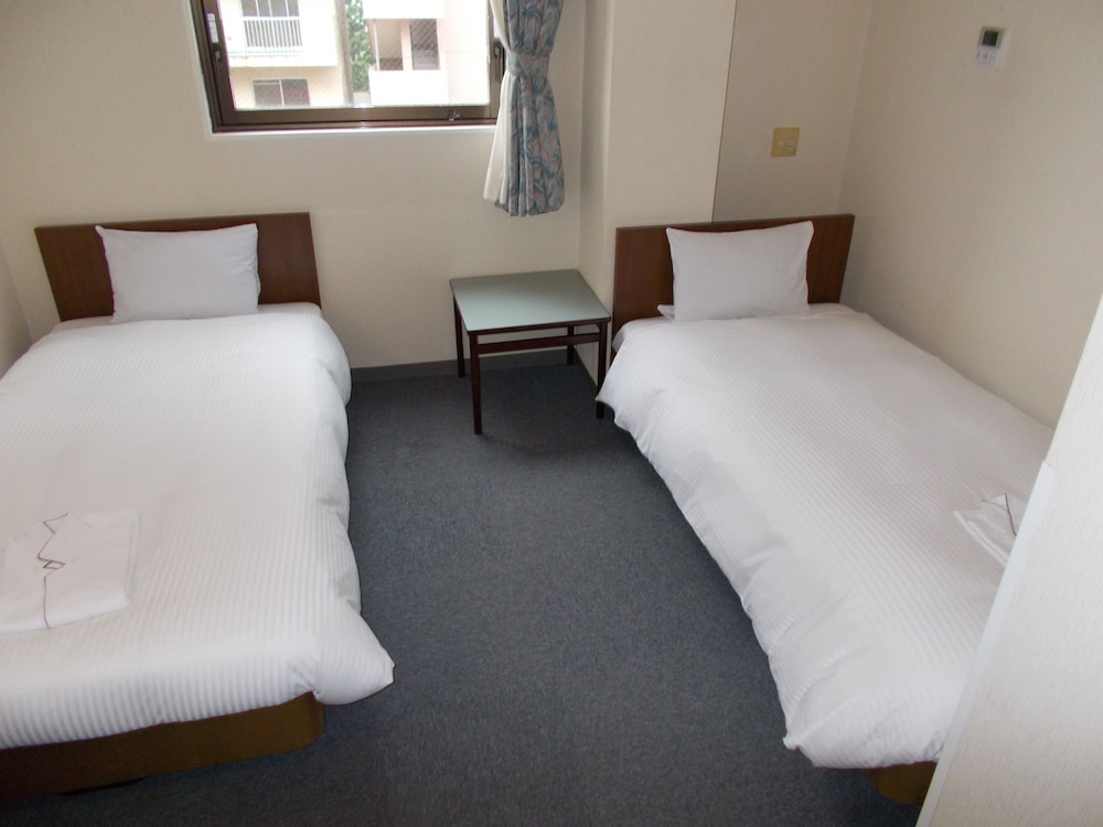 ツインルーム 喫煙可 客室1 | ホテルグリーンアーバ