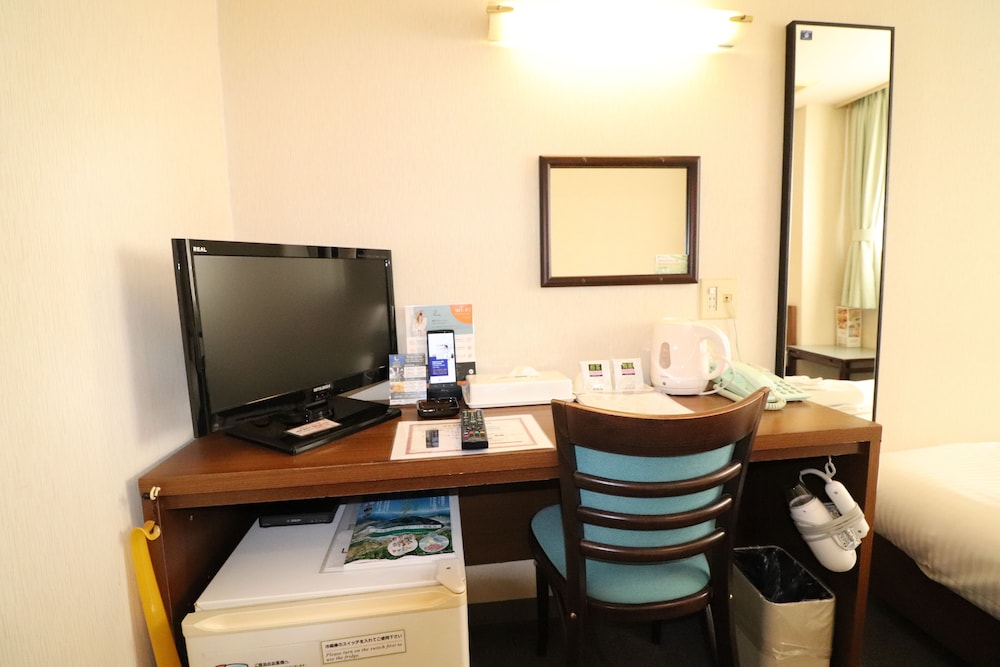 セミダブルルーム 喫煙可 客室の設備とサービス0 | ホテルグリーンアーバ