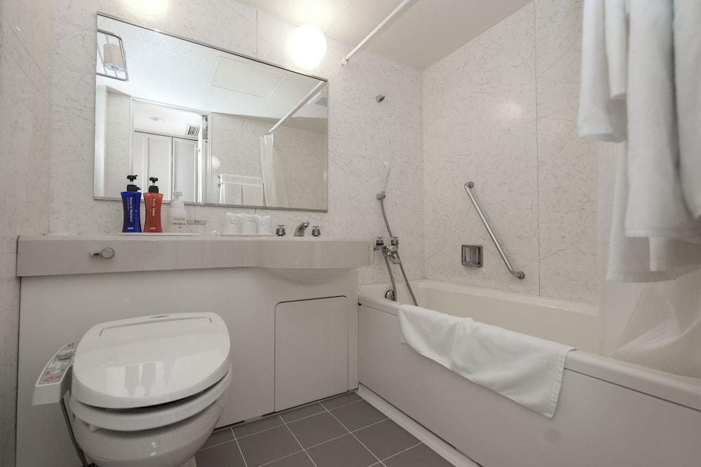 スーペリア ツインルーム 禁煙 バスルーム1 | 天童セントラルホテル