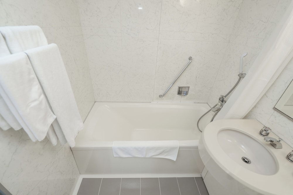 デラックス ダブルルーム 禁煙 客室8 | 天童セントラルホテル