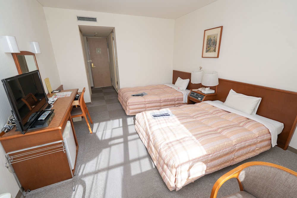 スーペリア ツインルーム 禁煙 客室4 | 天童セントラルホテル