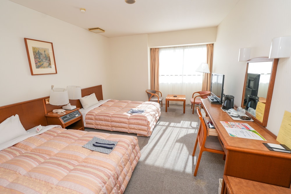 スーペリア ツインルーム 禁煙 客室10 | 天童セントラルホテル