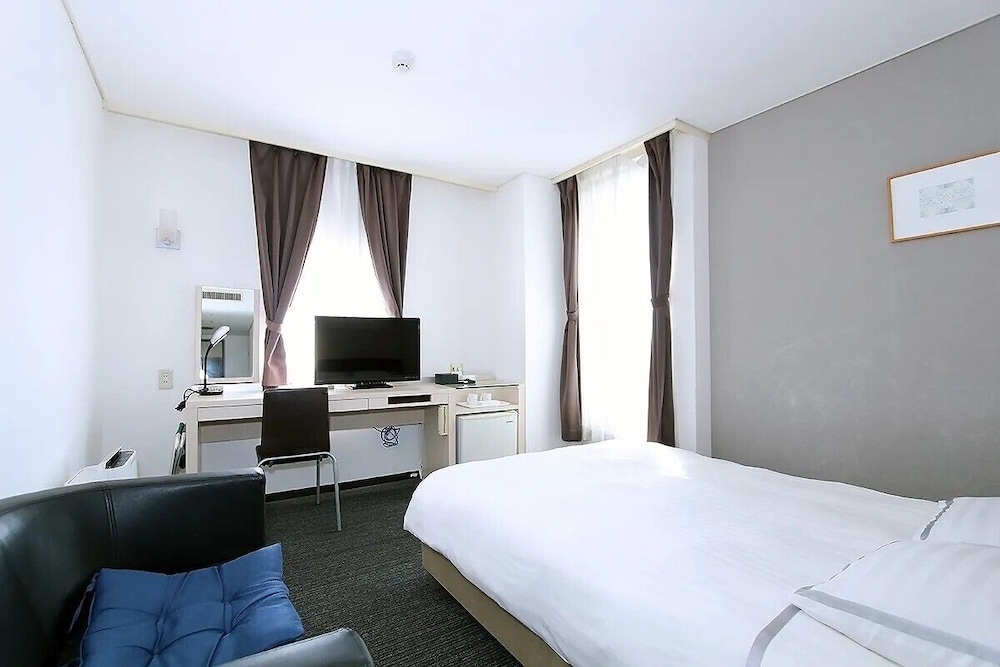 ダブルルーム ダブルベッド 1 台 禁煙 | KOKO HOTEL 沼津駅前
