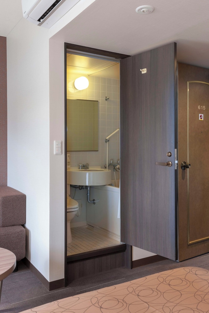 ダブルルーム 禁煙 バスルーム0 | 尾道ロイヤルホテル