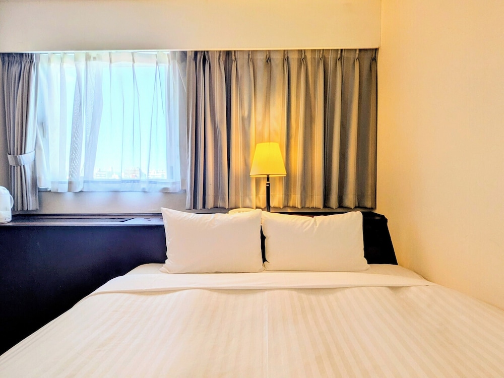 スタンダード ダブルルーム 禁煙 客室1 | ホテル キャッスル イン 四日市