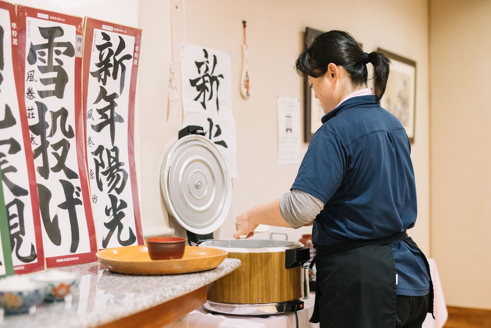 レストラン1 | 花とほたる 湯のさと 雪国