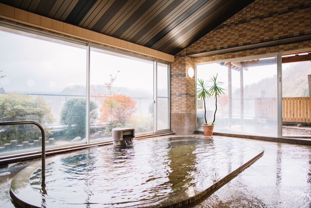 温泉2 | 花とほたる 湯のさと 雪国