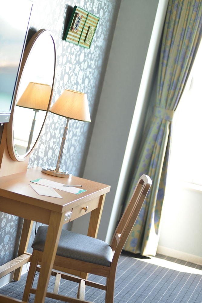 ツインルーム 禁煙 ハーバービュー (2名利用) 客室2 | グリーンヒルホテル尾道