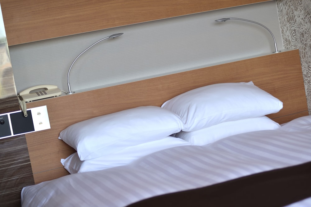 ダブルルーム 禁煙 ハーバービュー 客室2 | グリーンヒルホテル尾道