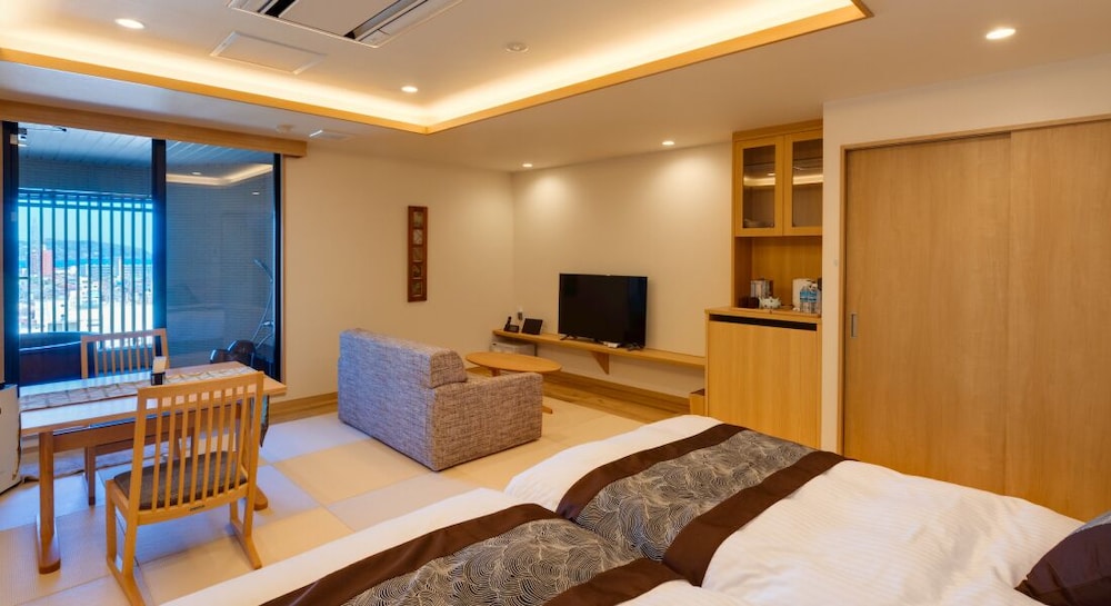 紫紺 (露天風呂付・和モダン洋室ツイン) 禁煙 | フォレストリゾート ホテル城山