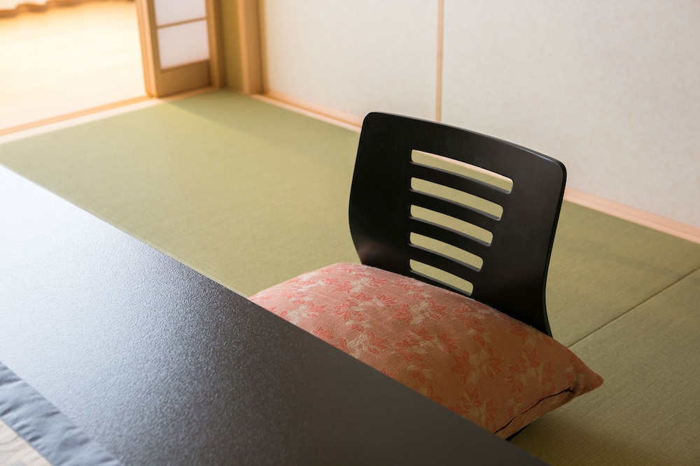 客室1 | フォレストリゾート ホテル城山