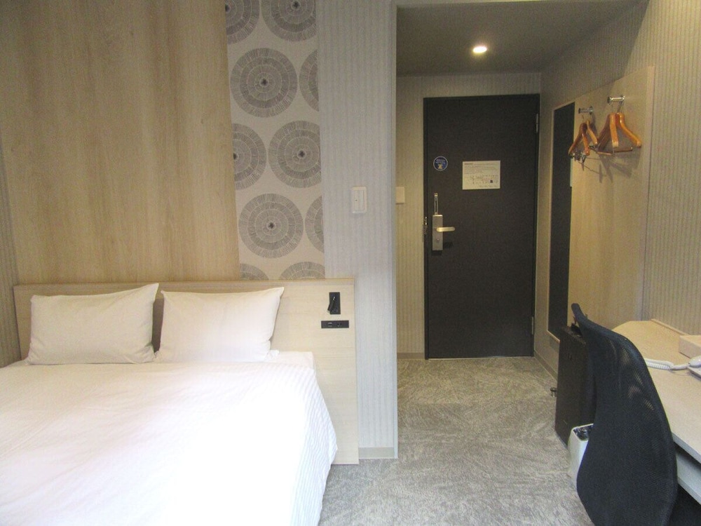 ダブルルーム 禁煙 客室8 | スマイルホテル八戸