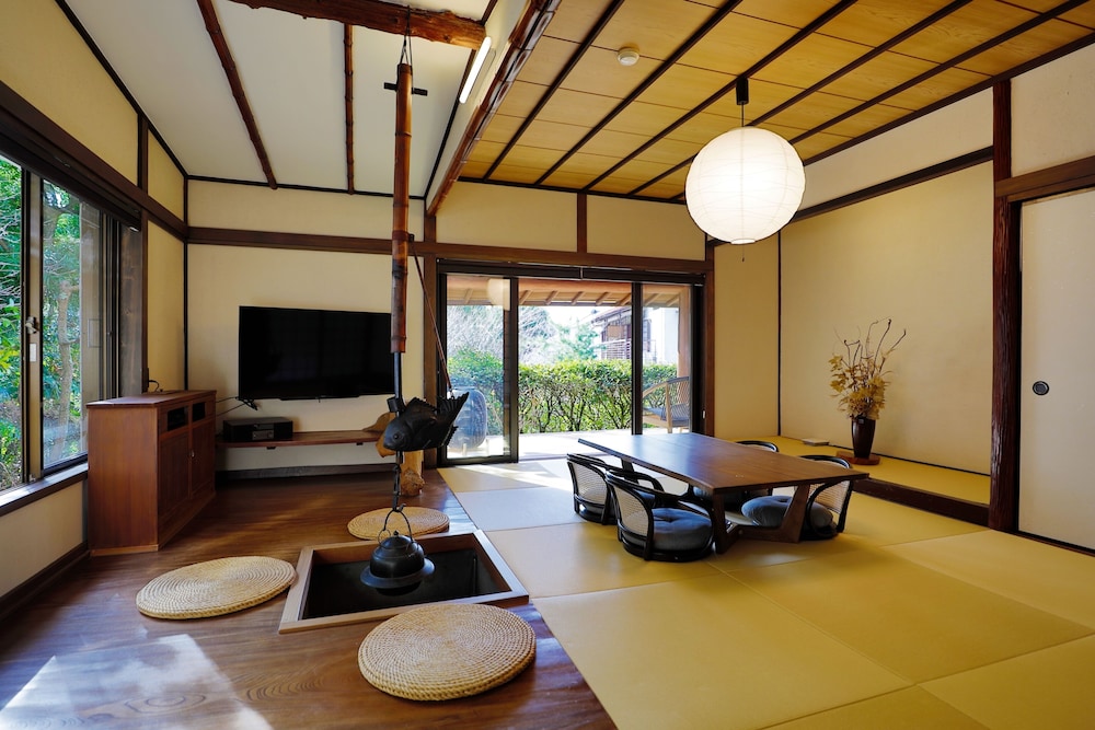 スタンダード スイート 1 ベッドルーム 禁煙 テラス 客室2 | 坂聖・玉樟園