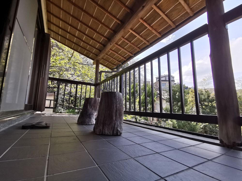 特別室 詩季亭 ベランダ0 | 坂聖・玉樟園