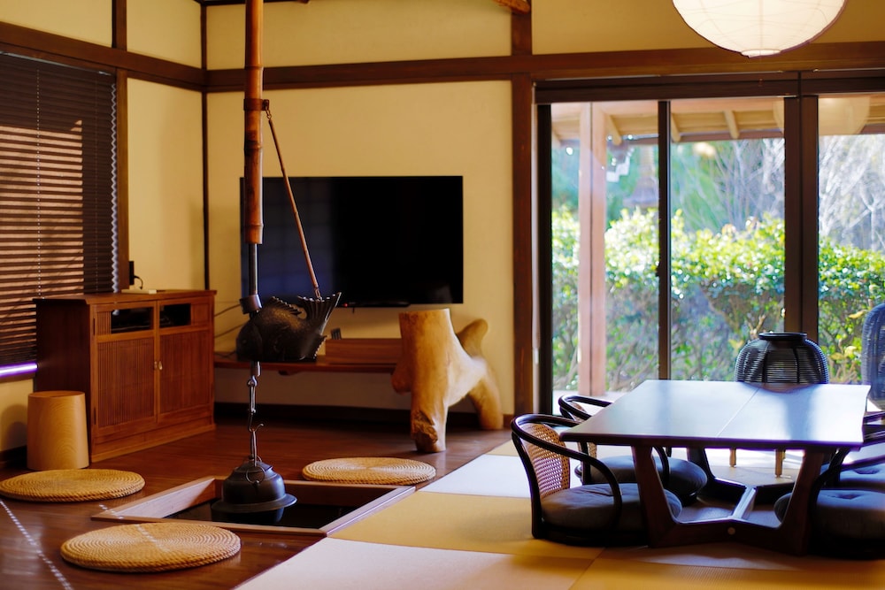 スタンダード スイート 1 ベッドルーム 禁煙 テラス 客室0 | 坂聖・玉樟園