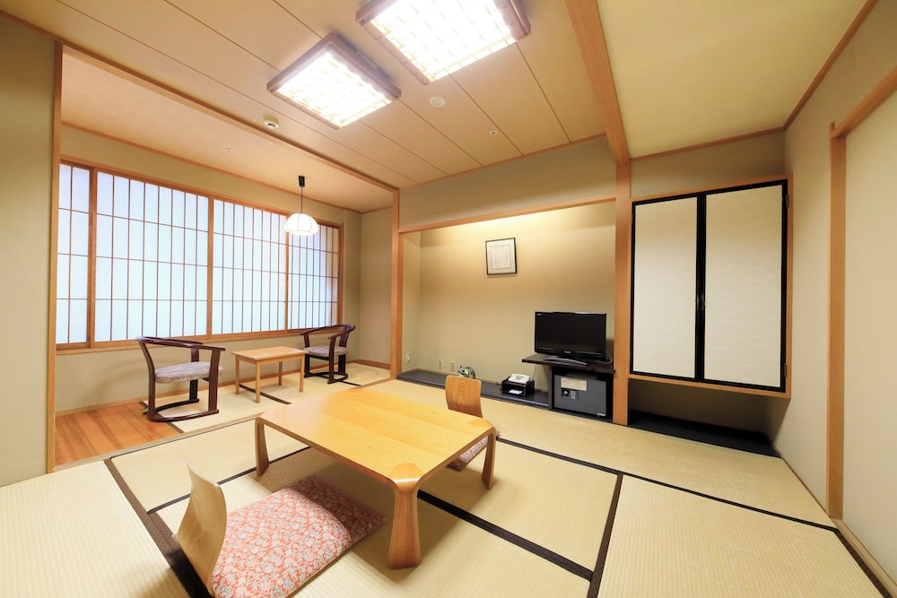 和室 禁煙 客室6 | 愛真館