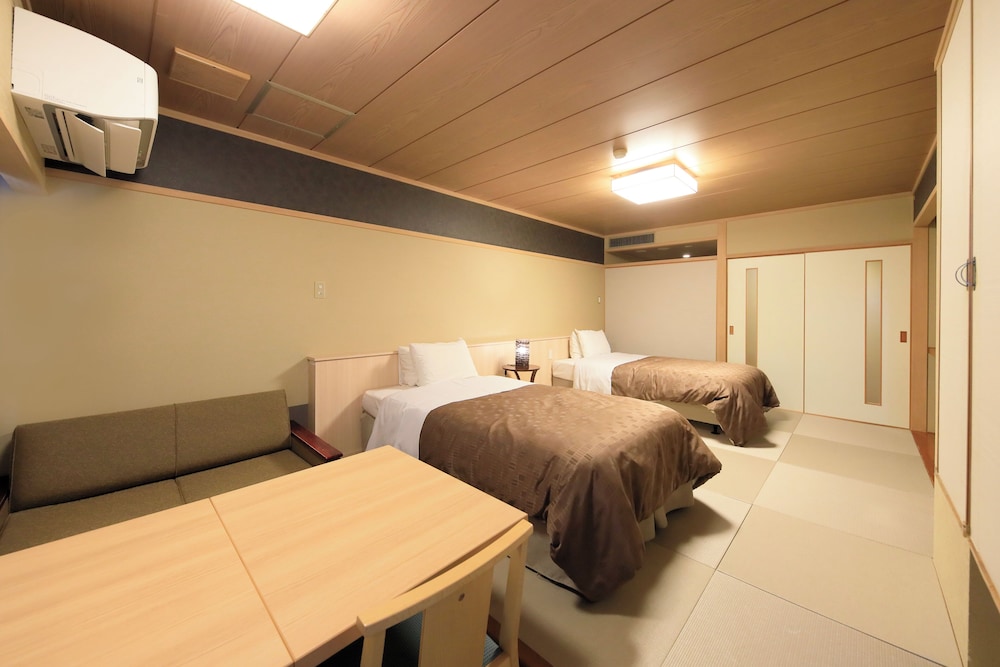 和風ツインルーム 禁煙 客室4 | 愛真館