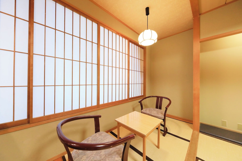 和室 禁煙 客室8 | 愛真館